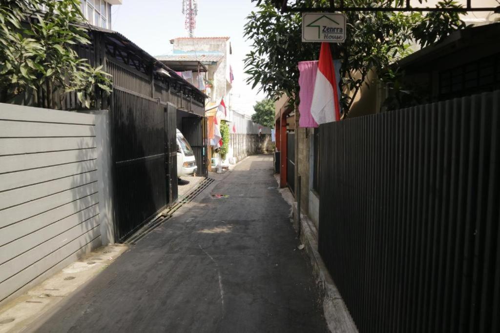 Zenrra Backpacker Hostel Bandung Exterior foto