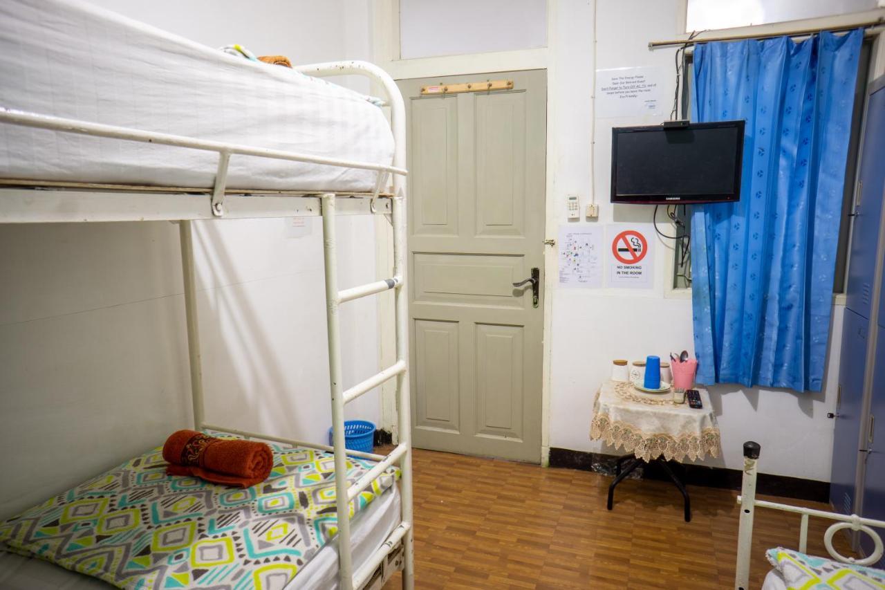 Zenrra Backpacker Hostel Bandung Exterior foto